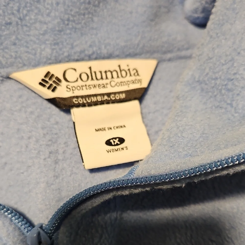 Columbia Women's Light Blue Fleece Jacket - Picture 6 of 7